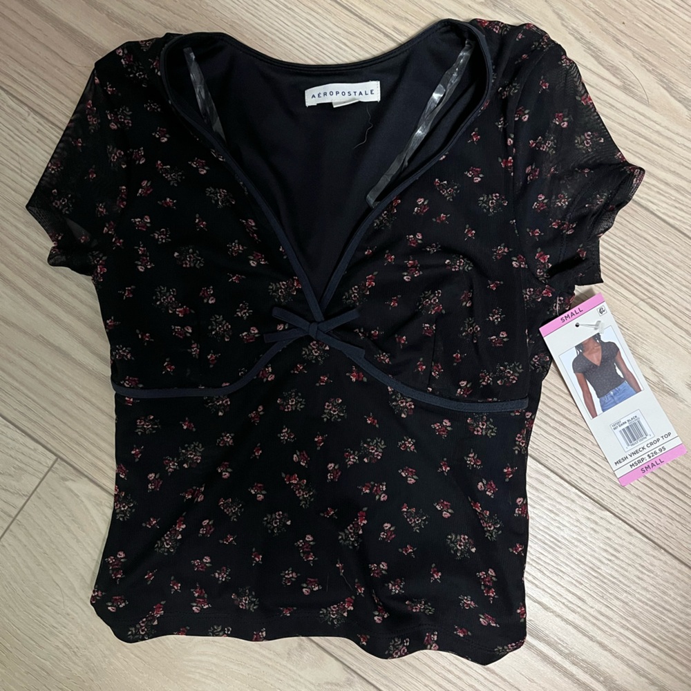 Aeropostale Black and Red Floral Blouse